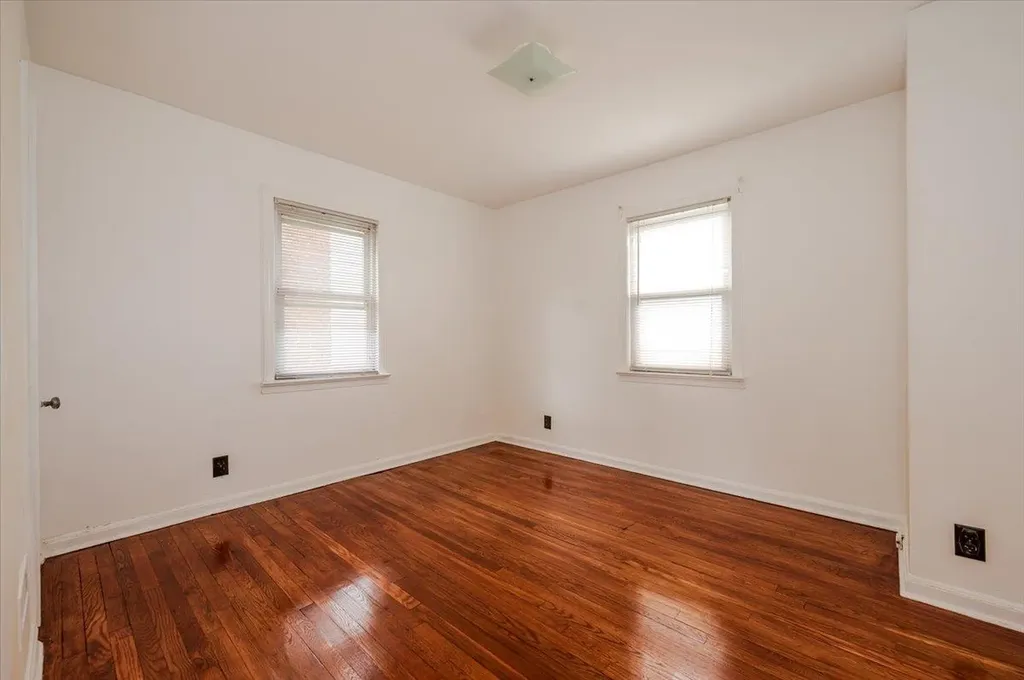 3042 Harding Avenue Bronx NY 10465