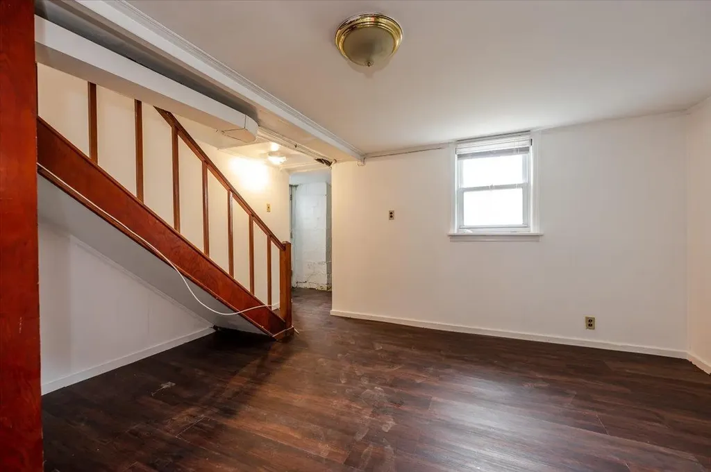 3042 Harding Avenue Bronx NY 10465