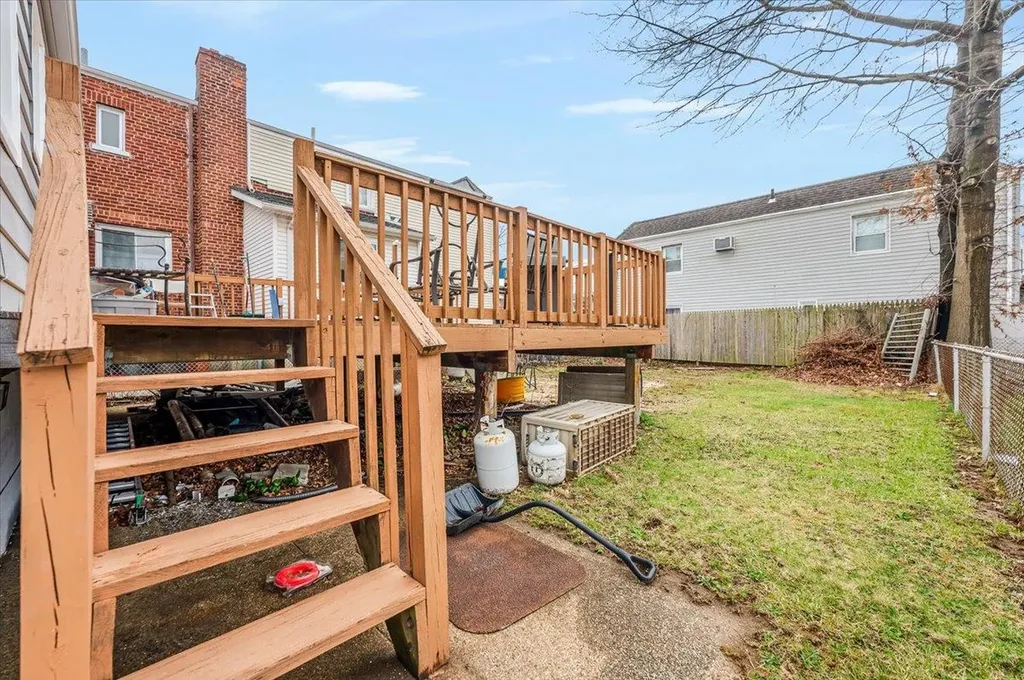 3042 Harding Avenue Bronx NY 10465