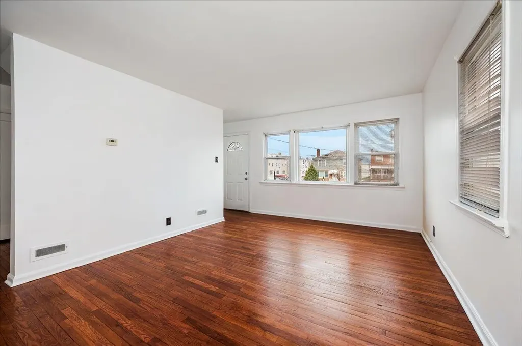 3042 Harding Avenue Bronx NY 10465