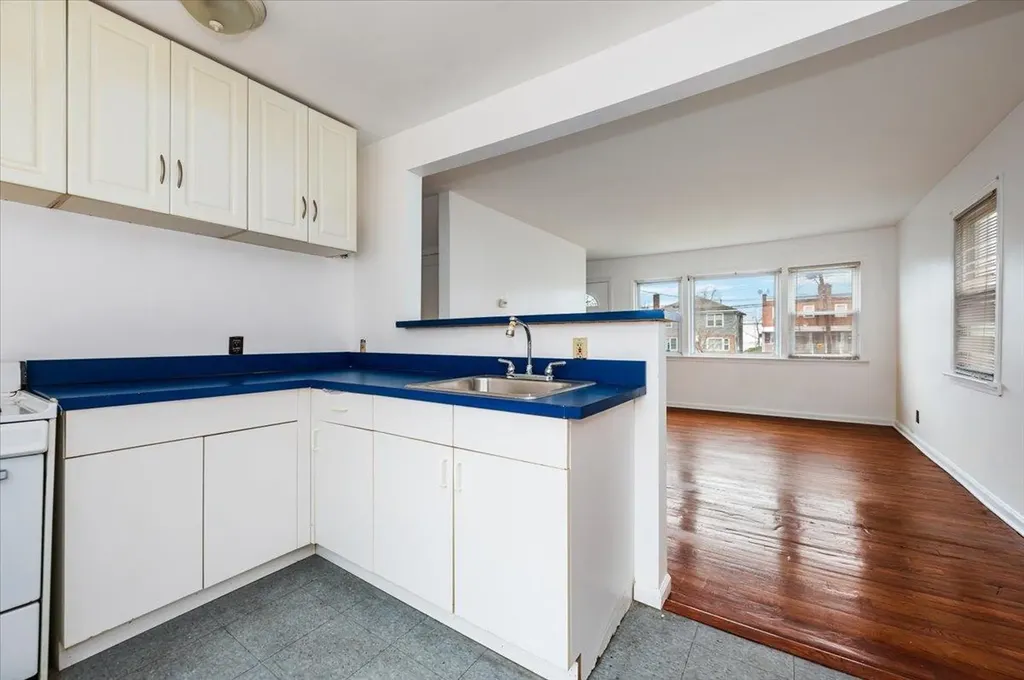 3042 Harding Avenue Bronx NY 10465