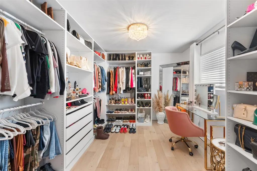 732 Jackie Lane Baldwin NY 11510