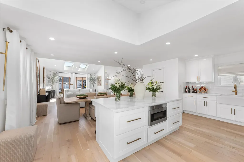 732 Jackie Lane Baldwin NY 11510