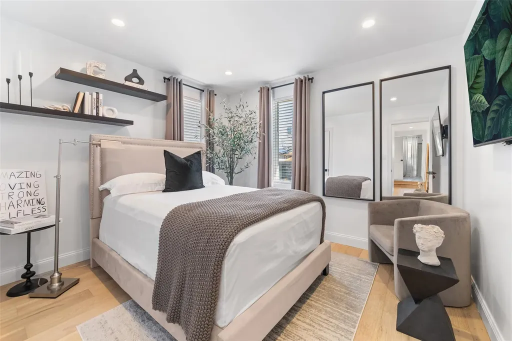 732 Jackie Lane Baldwin NY 11510