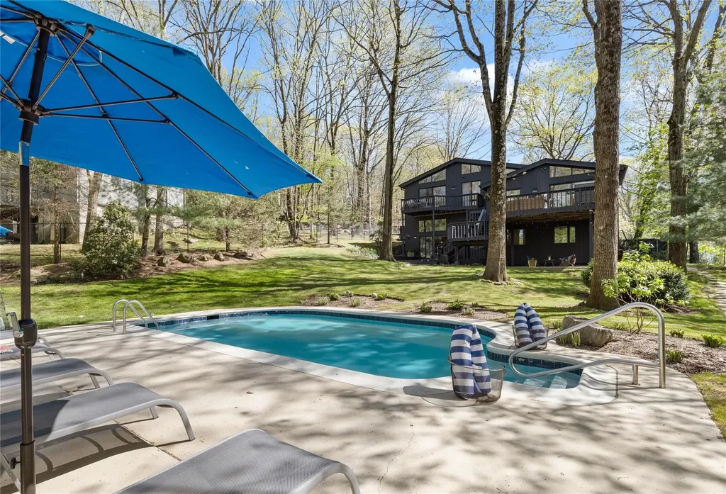 196 Riverview Road Irvington NY 10533