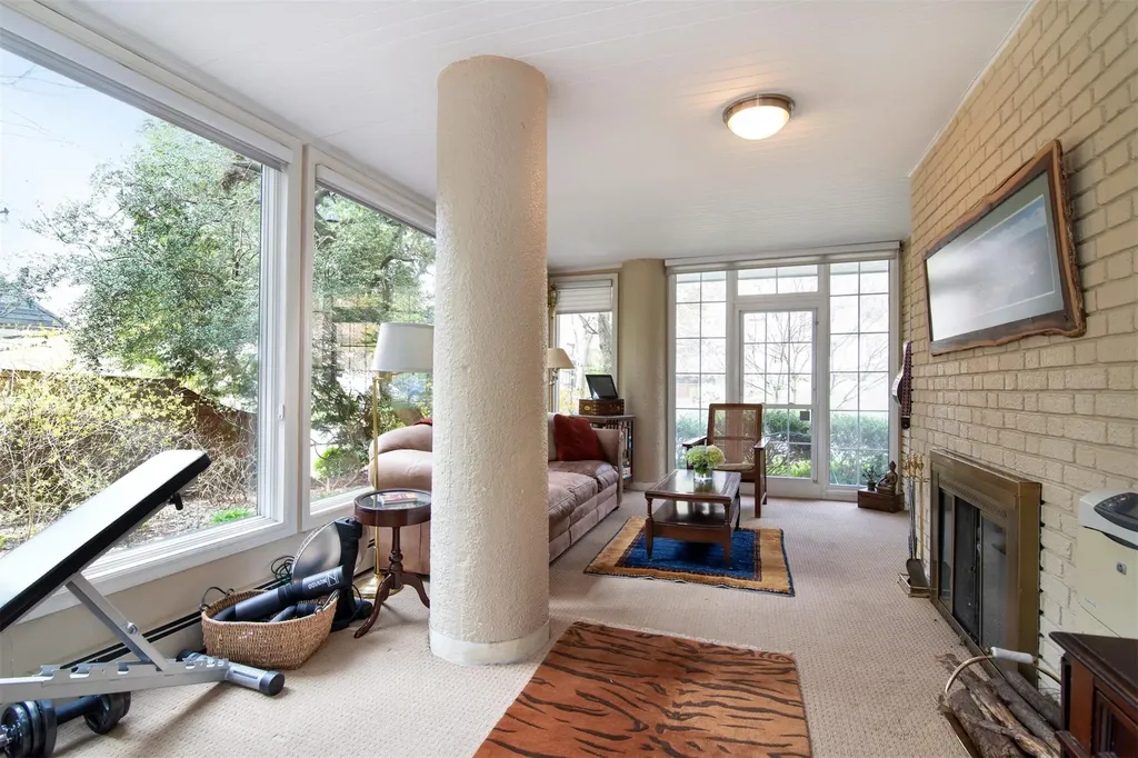 146 Pondfield Road W Bronxville NY 10708