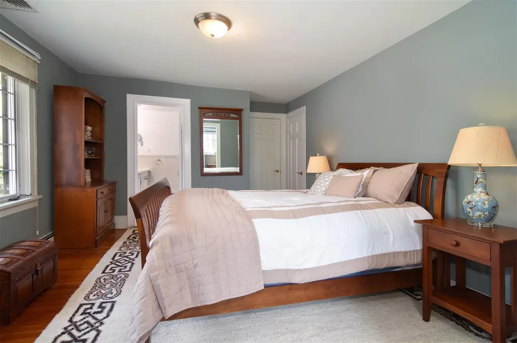 146 Pondfield Road W Bronxville NY 10708