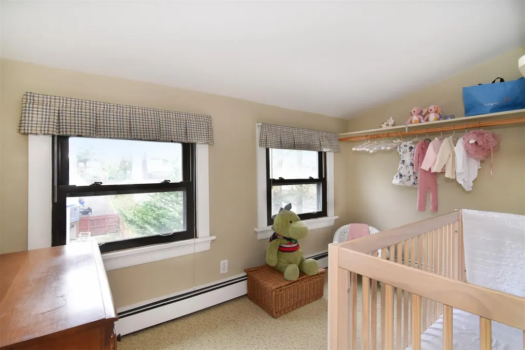 146 Pondfield Road W Bronxville NY 10708