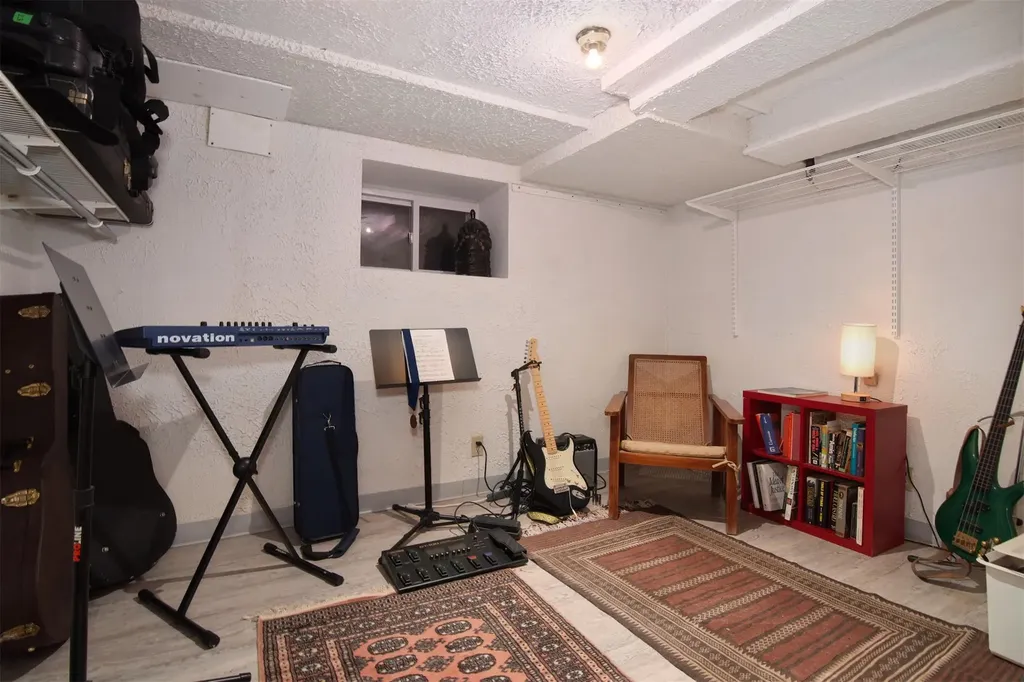 146 Pondfield Road W Bronxville NY 10708