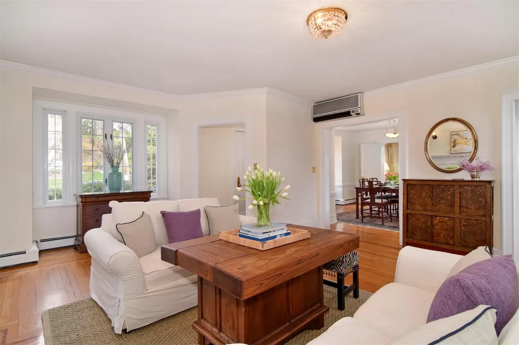 146 Pondfield Road W Bronxville NY 10708