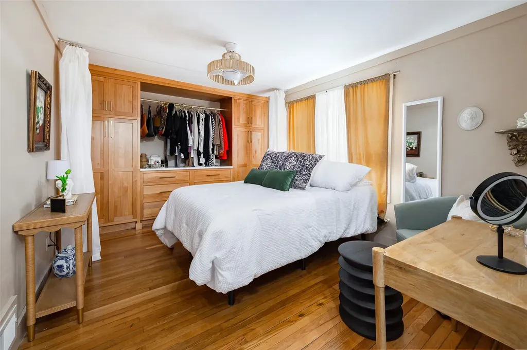 6 De Laval Place Poughkeepsie NY 12601