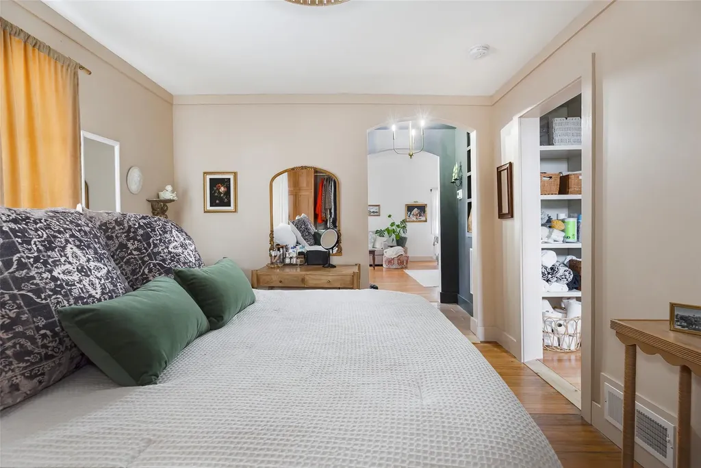 6 De Laval Place Poughkeepsie NY 12601