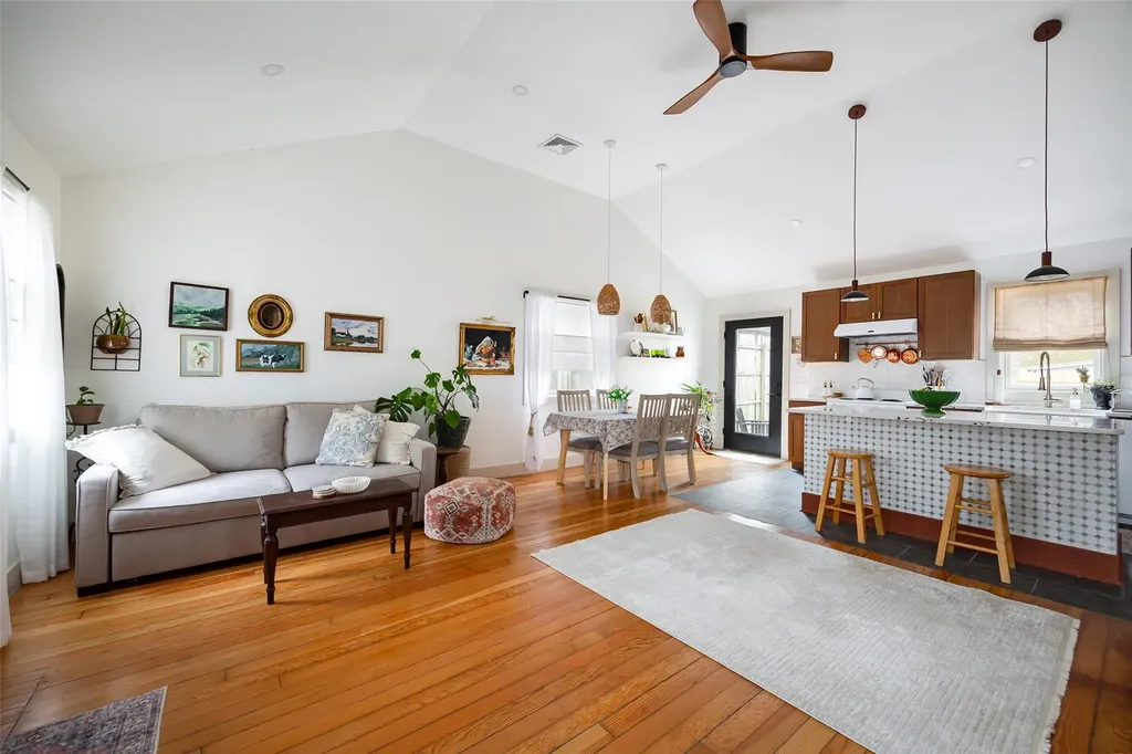 6 De Laval Place Poughkeepsie NY 12601