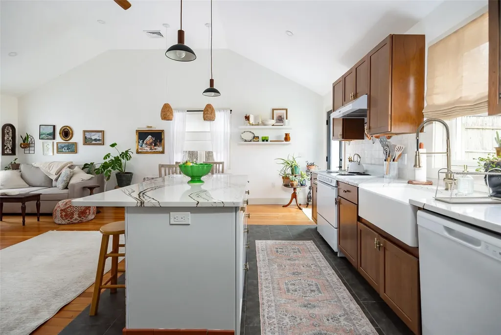 6 De Laval Place Poughkeepsie NY 12601