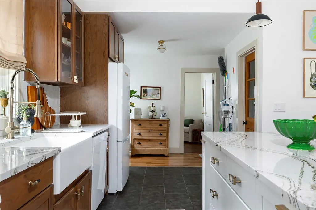 6 De Laval Place Poughkeepsie NY 12601
