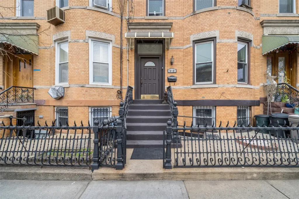 59-29 69th Avenue Ridgewood NY 11385