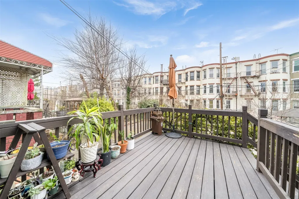 59-29 69th Avenue Ridgewood NY 11385