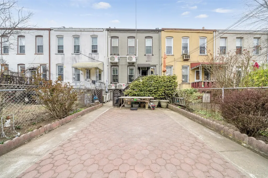 59-29 69th Avenue Ridgewood NY 11385