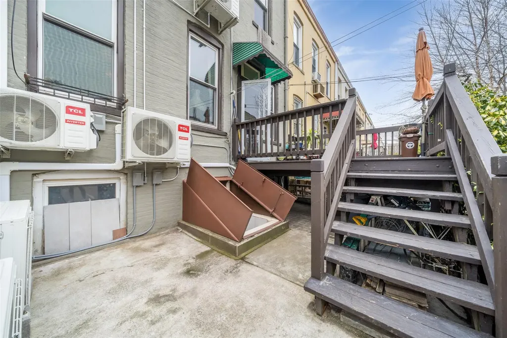 59-29 69th Avenue Ridgewood NY 11385