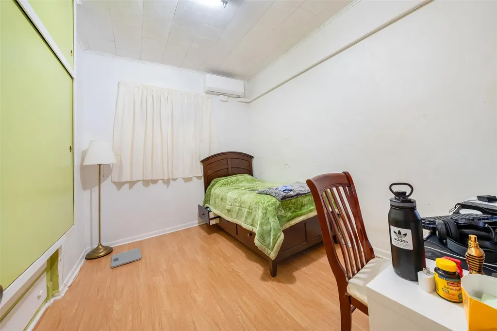 59-29 69th Avenue Ridgewood NY 11385