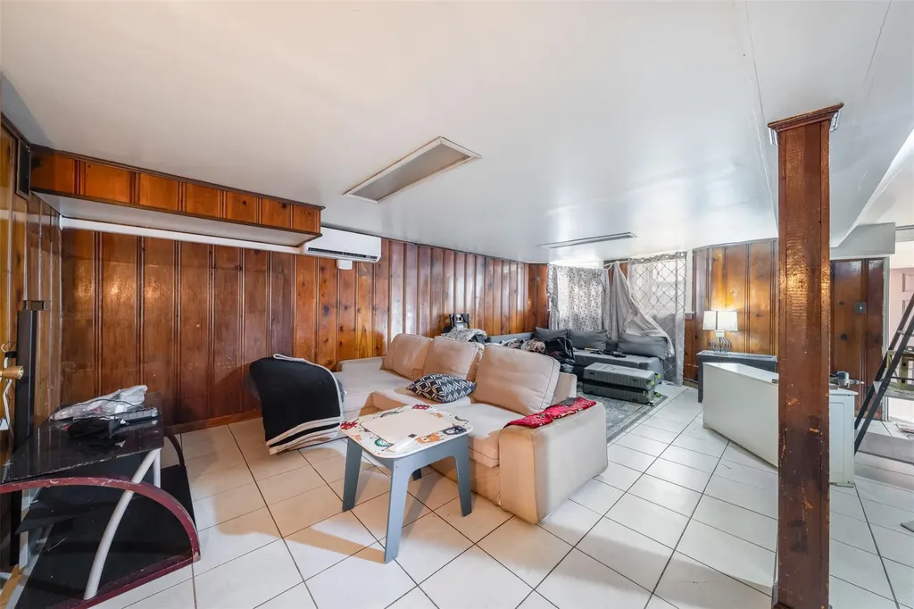 59-29 69th Avenue Ridgewood NY 11385