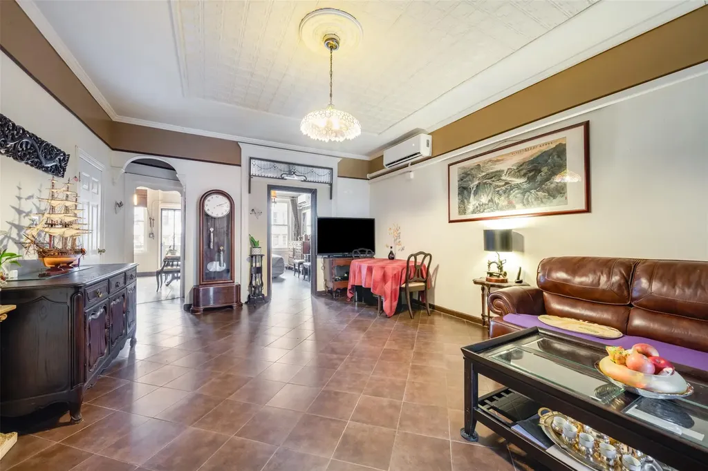 59-29 69th Avenue Ridgewood NY 11385