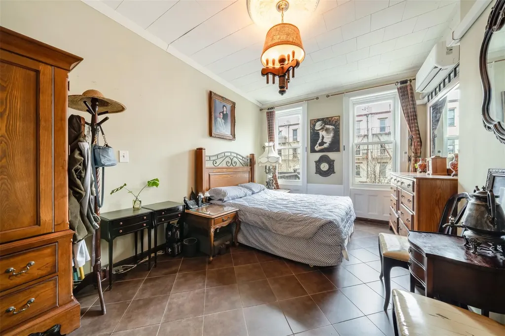 59-29 69th Avenue Ridgewood NY 11385