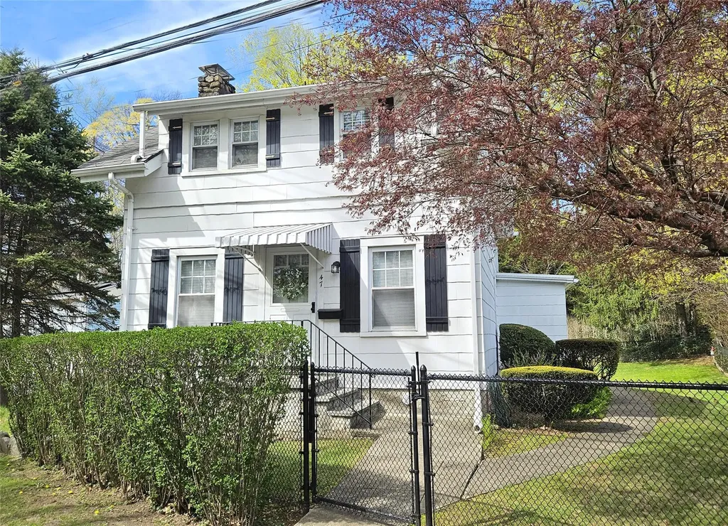47 Pine Avenue Ossining NY 10562