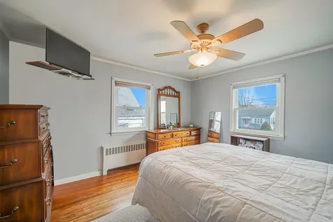 43 Coolidge Avenue Amity Harbor NY 11701