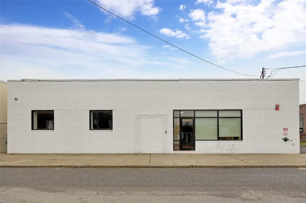 169 Liberty Avenue Mineola NY 11501