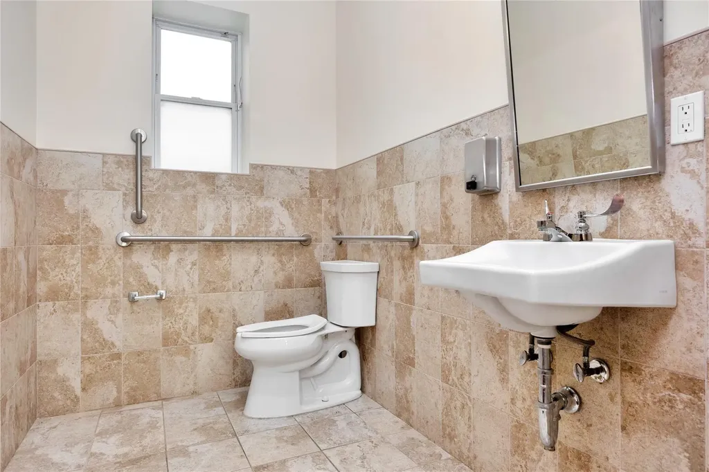 169 Liberty Avenue Mineola NY 11501