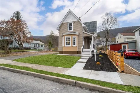 39 Washington Avenue Beacon NY 12508