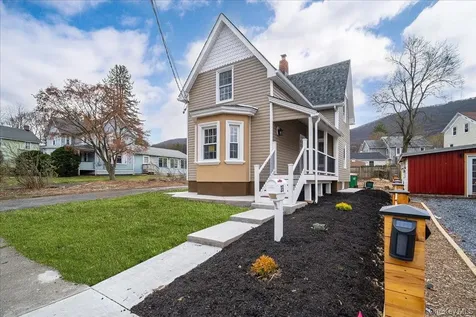 39 Washington Avenue Beacon NY 12508