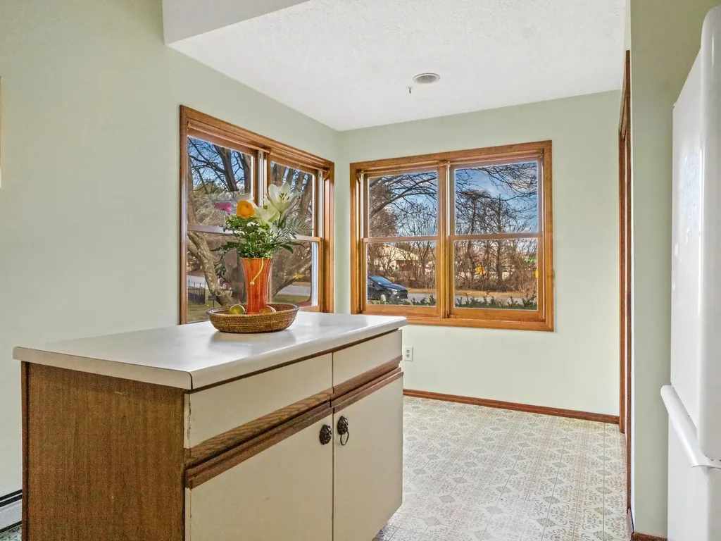 16 Red Maple Road Saugerties NY 12477