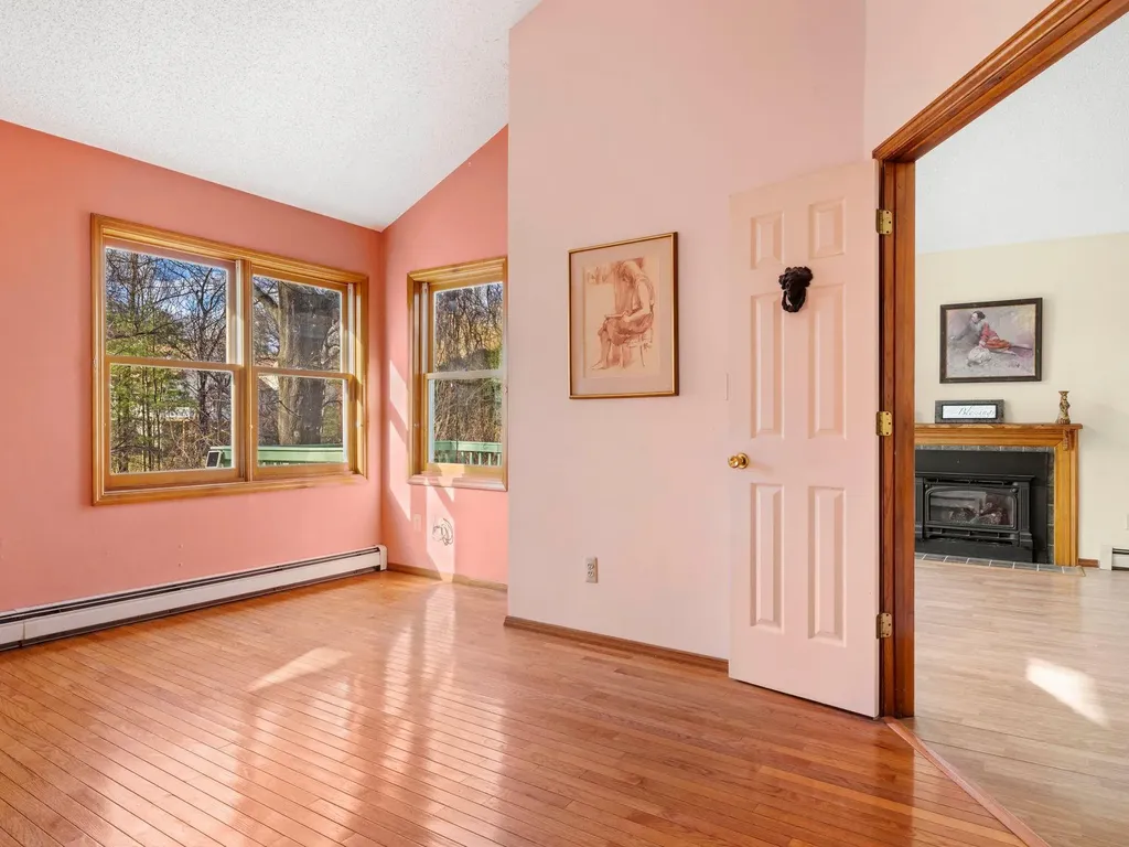 16 Red Maple Road Saugerties NY 12477