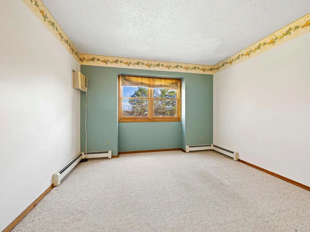 16 Red Maple Road Saugerties NY 12477