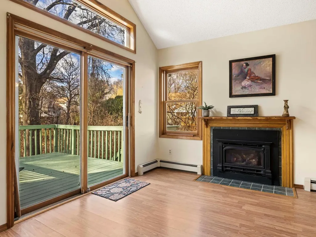 16 Red Maple Road Saugerties NY 12477
