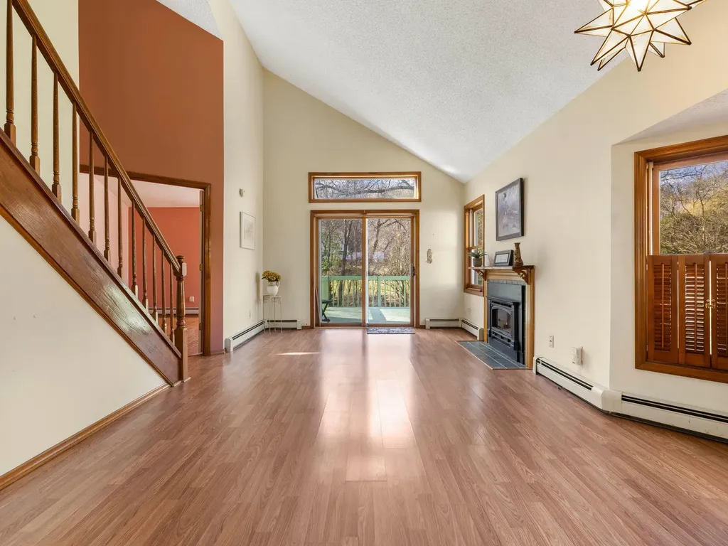 16 Red Maple Road Saugerties NY 12477