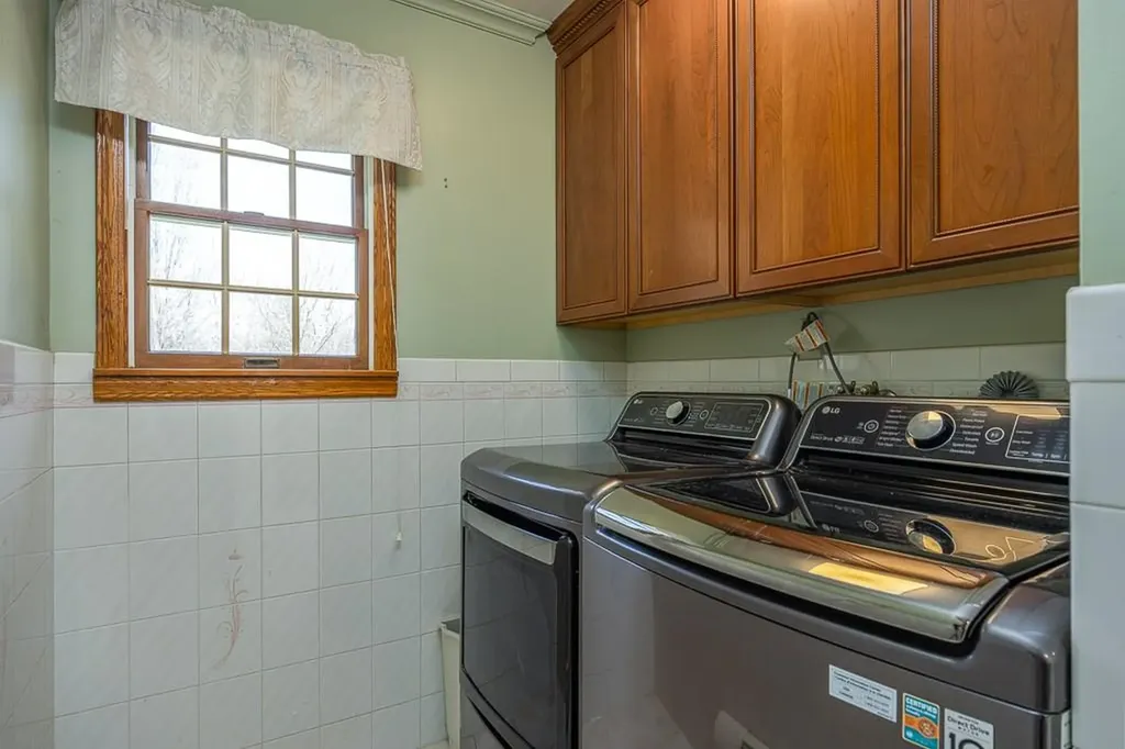 327 Route 210 Stony Point NY 10980