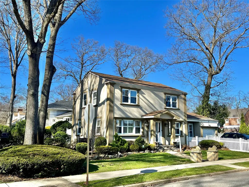 138 Mount Joy Avenue Freeport NY 11520