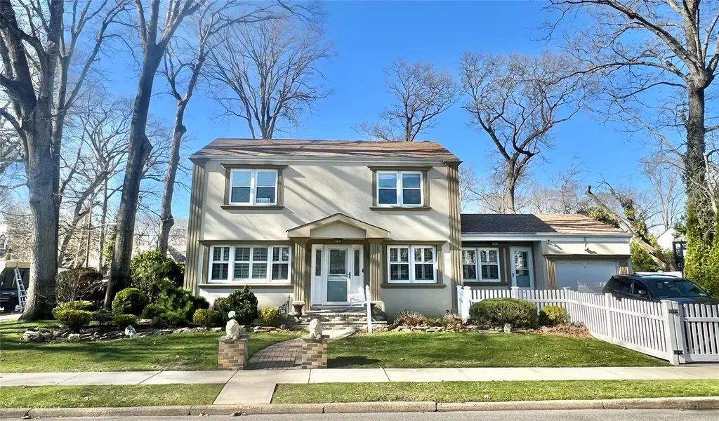 138 Mount Joy Avenue Freeport NY 11520