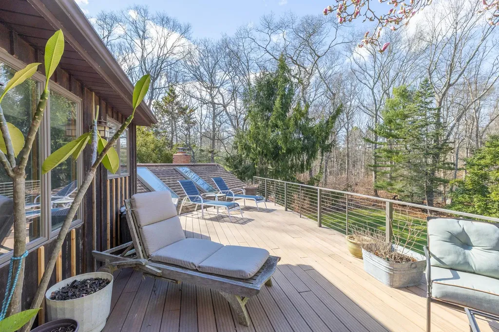 19 Stillwood Road Brookhaven NY 11719
