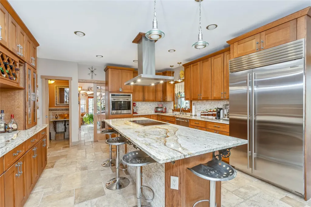 19 Stillwood Road Brookhaven NY 11719