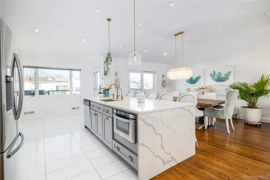 3320 Bertha Drive Baldwin NY 11510