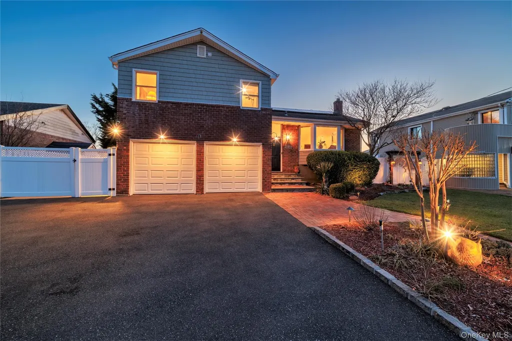 3320 Bertha Drive Baldwin NY 11510