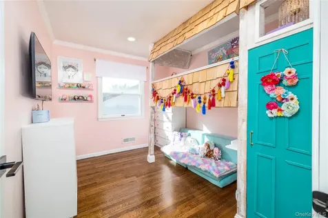 3320 Bertha Drive Baldwin NY 11510