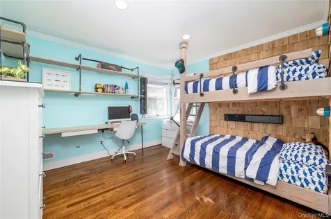 3320 Bertha Drive Baldwin NY 11510