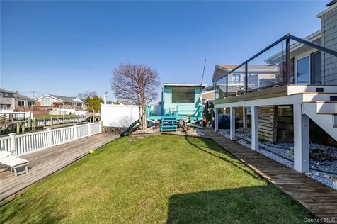 3320 Bertha Drive Baldwin NY 11510