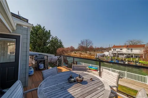 3320 Bertha Drive Baldwin NY 11510