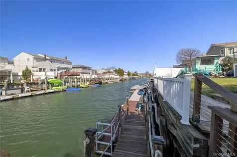 3320 Bertha Drive Baldwin NY 11510